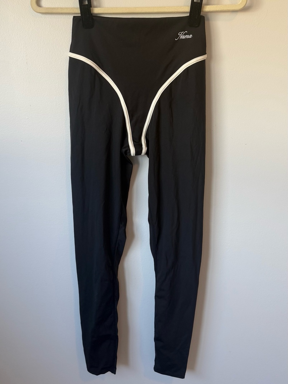 NWOT NAMA Body Butter™ Contour Leggings